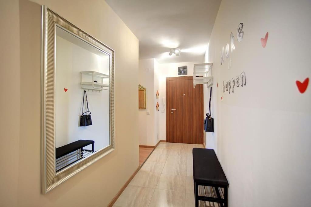Spacious Home Office With Secure Garage In Софія Екстер'єр фото